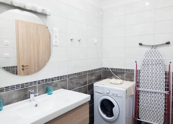 アパート Goldcentral Dob-cozy Place Next To Mazel Tov-two Bedrooms ブダペスト