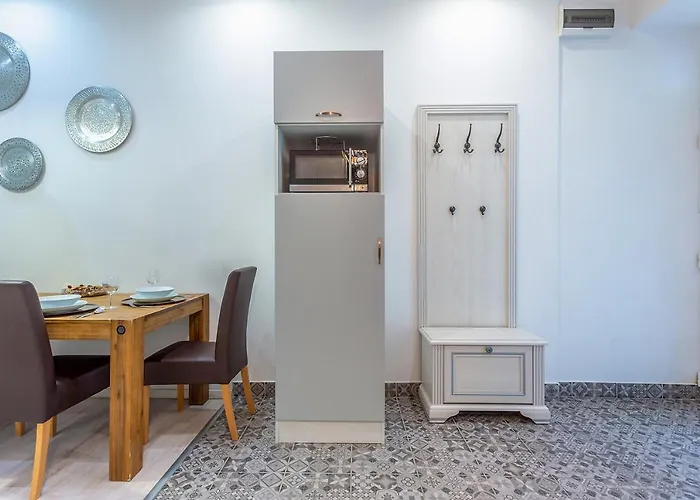 Goldcentral Dob-cozy Place Next To Mazel Tov-two Bedrooms * ブダペスト