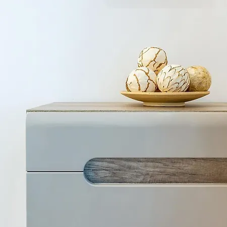 Goldcentral Dob Apartment *