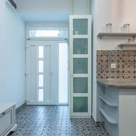 Apartment Goldcentral Dob *