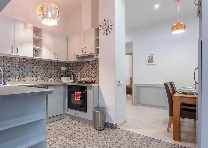 Goldcentral Dob-cozy Place Next To Mazel Tov-two Bedrooms * Budapest